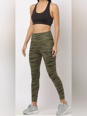 GapFit PowerMove High Rise Leggings In Olive Animal XS
